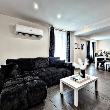 דירה U Casone, B&w Modern Apartment, Spa, Wifi, Air-conditioning, Free Parking, Decreasing Prices Aghione