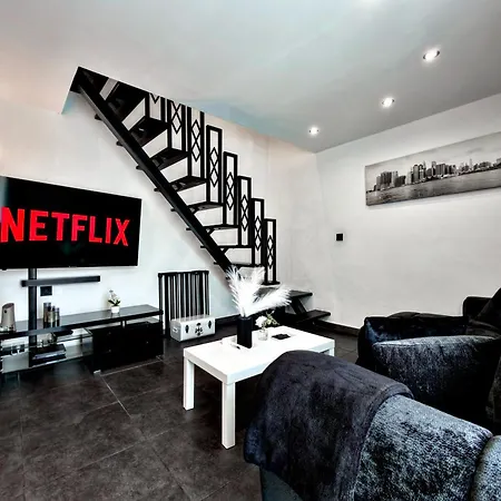 U Casone, B&w Modern Apartment, Spa, Wifi, Air-conditioning, Free Parking, Decreasing Prices דירה *
