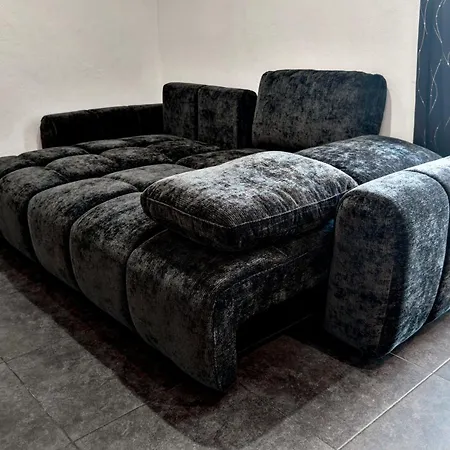 U Casone, B&w Modern Apartment, Spa, Wifi, Air-conditioning, Free Parking, Decreasing Prices * Aghione