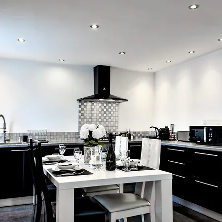 U Casone, B&w Modern Apartment, Spa, Wifi, Air-conditioning, Free Parking, Decreasing Prices * Aghione