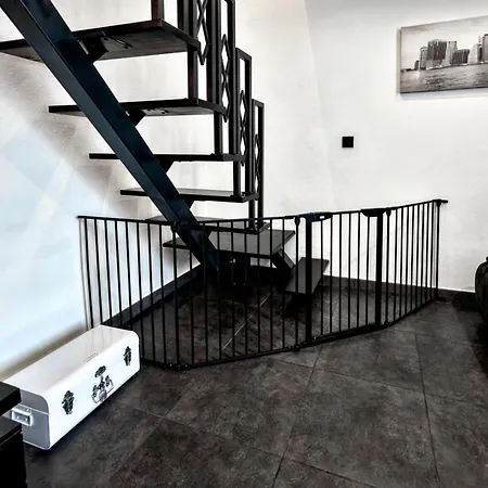 דירה U Casone, B&w Modern Apartment, Spa, Wifi, Air-conditioning, Free Parking, Decreasing Prices
