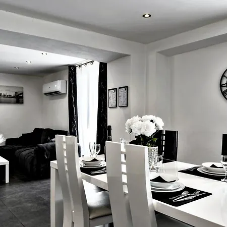 U Casone, B&w Modern Apartment, Spa, Wifi, Air-conditioning, Free Parking, Decreasing Prices Aghione