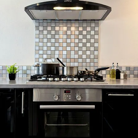 דירה U Casone, B&w Modern Apartment, Spa, Wifi, Air-conditioning, Free Parking, Decreasing Prices *