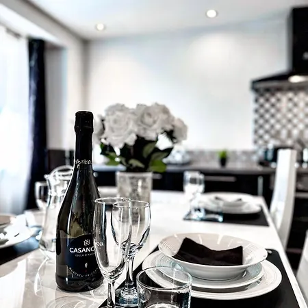 דירה U Casone, B&w Modern Apartment, Spa, Wifi, Air-conditioning, Free Parking, Decreasing Prices