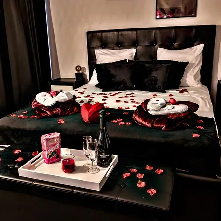 דירה U Casone, B&w Modern Apartment, Spa, Wifi, Air-conditioning, Free Parking, Decreasing Prices