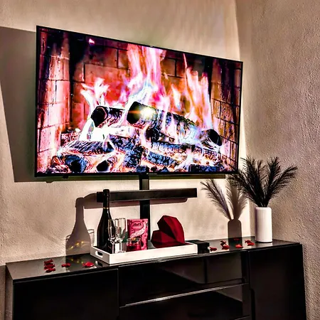 U Casone, B&w Modern Apartment, Spa, Wifi, Air-conditioning, Free Parking, Decreasing Prices *