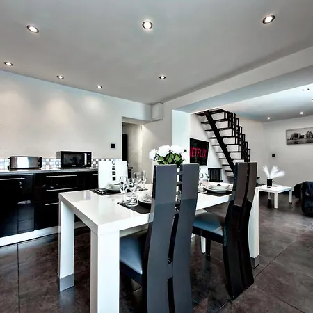 U Casone, B&w Modern Apartment, Spa, Wifi, Air-conditioning, Free Parking, Decreasing Prices